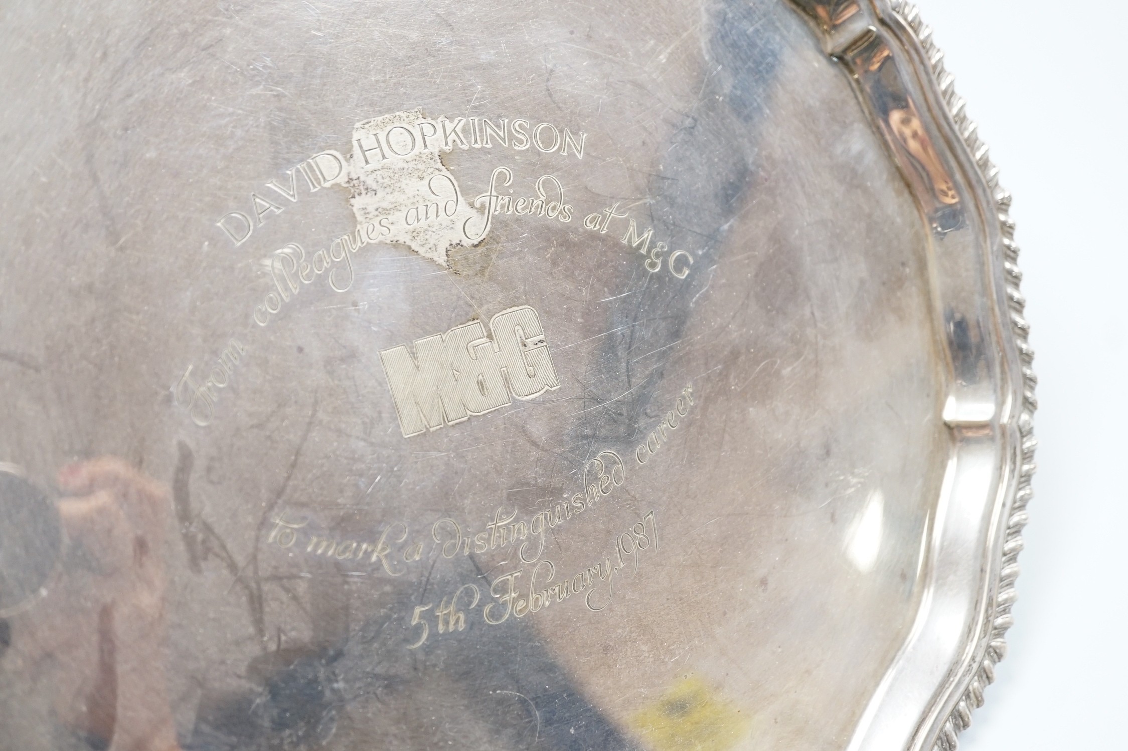 An Elizabeth II silver salver, with engraved inscription, Roberts & Belk, Sheffield, 1986, 31cm, 30.7oz.